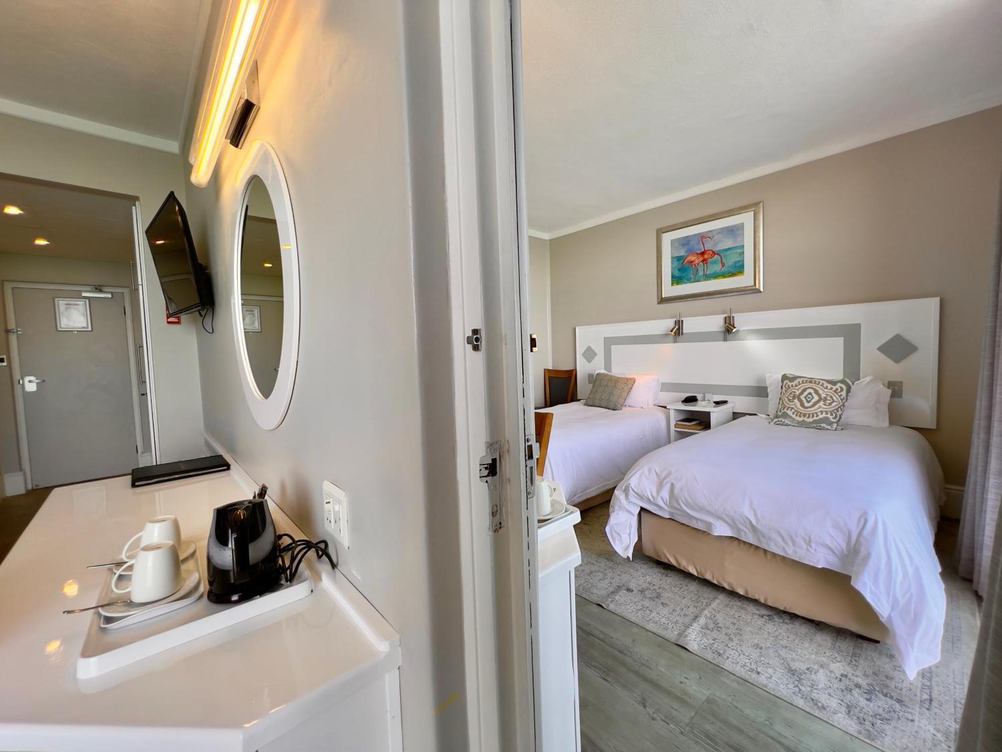 Luederitz Nest Hotel Bagian luar foto