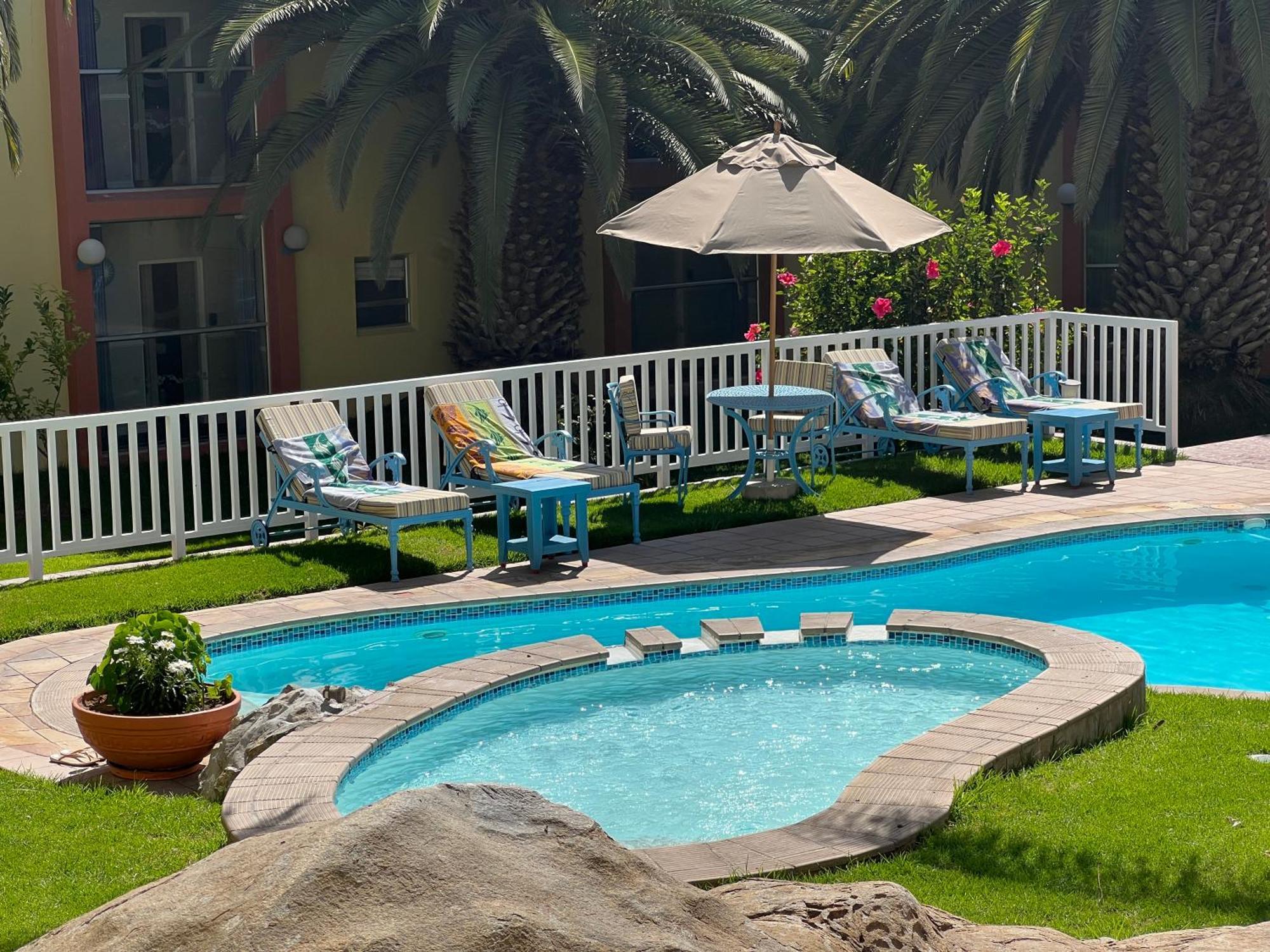 Luederitz Nest Hotel Bagian luar foto