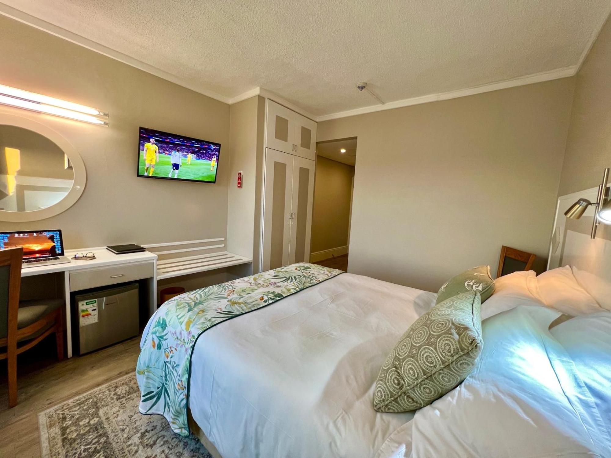 Luederitz Nest Hotel Bagian luar foto