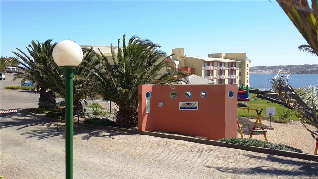 Luederitz Nest Hotel Bagian luar foto